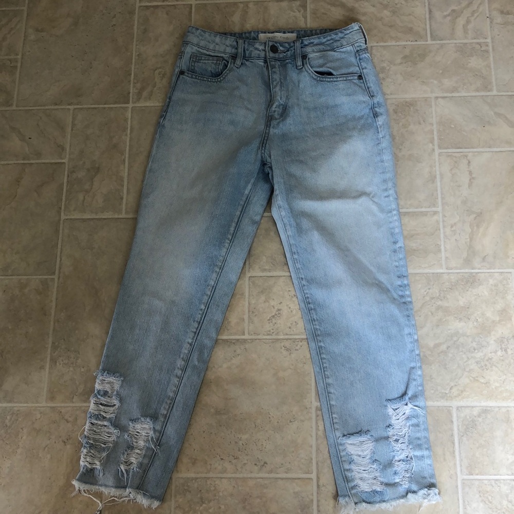 Hidden Jeans
